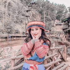 Tạ Mỹ  Duyên