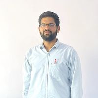 डाॅ नवीन