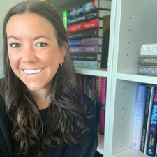 dee • chicagobookstagram