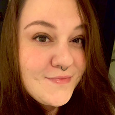 ⚔️Emily⚔️ ~iemthereader~