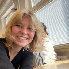 Emily k Larsson 
