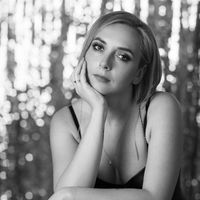 Олена Звягінцева