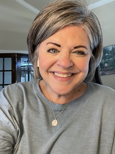 Jude (HeyJudeReads) Fricano