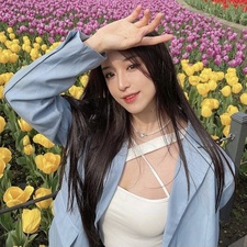 Tạ Mỹ  Liên
