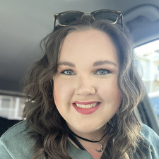 Rachel Dalton (relisedreads)