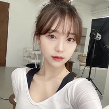 Trịnh Thuỳ  Linh