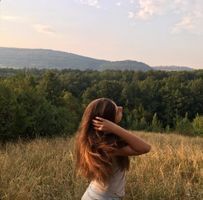 Никол Стоянова