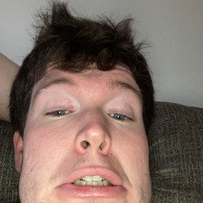 Luke McFarlane