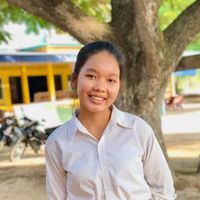 ឈុំ សុខណា