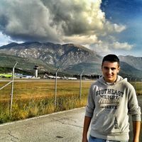 Јован Манојловић