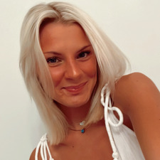 Taylor Mikelonis