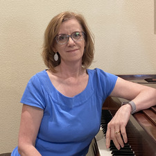 Lisa Debellevue