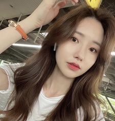 Phùng Cẩm  Linh