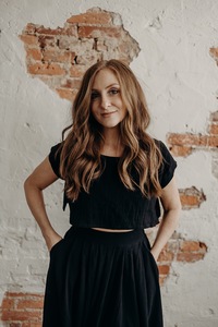 Tara M