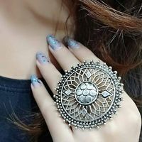 سوسن الحسينى