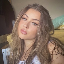 Yasemin (yas3minnn)
