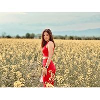 Надежда Кръстева