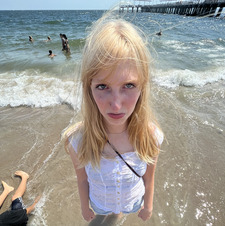 Anna Crump