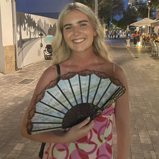 Ellie Roper