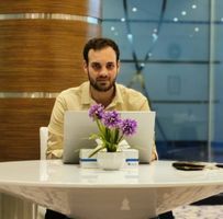 إسماعيل حسن