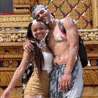 ທີ່ ເຂັ້ມແຂງ