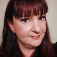 Holly Jayne