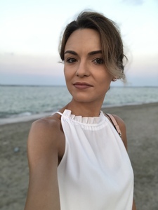 Iulia Dobos