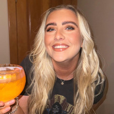 Hollie