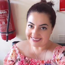 Михаела Михайлова