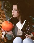 Veronica between books