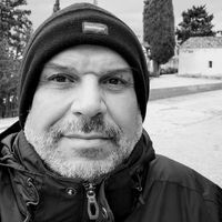 Νικος Γκουραρος