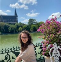 Симона Стоянова