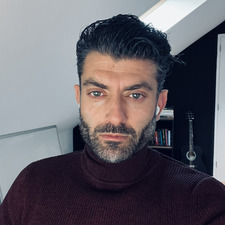 Ozgur Yasar