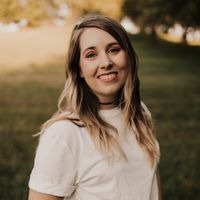 Rachel (rache1reads)