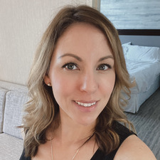 Amanda Louton