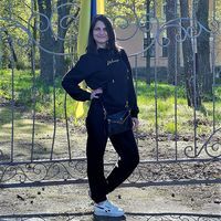 Олена Гарная