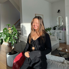 Linda Sun