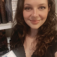 Tayla ✨ taylaslibrary ✨