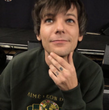 ◟̽◞̽ sofia◟̽◞̽