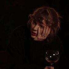 elisabeth ⋆｡°✩