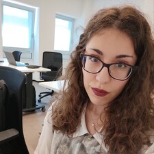 Στέλλα Βεζδρεβάνη