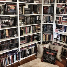 Summer (speaking_bookish)