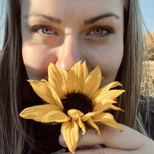 Mily Caron