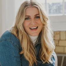 Tee Komsa
