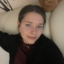 Mia Bakos