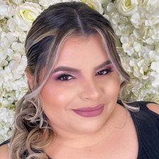 Stephanie Hernández