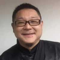 愛強 張