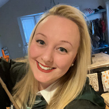 Mandee✨&#x1f5a4;&#x1f4da;&#x1f4ab;