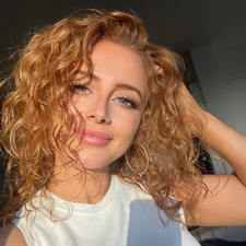Alexandra Thomas