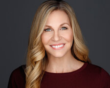 Amy Van Itallie